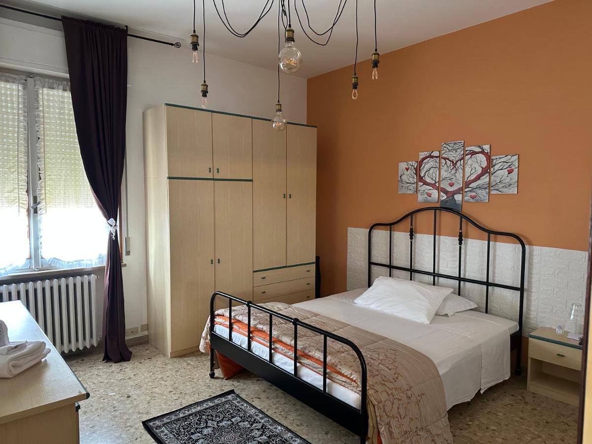 La Casa Di Jennifer Apartment Parma Luaran gambar